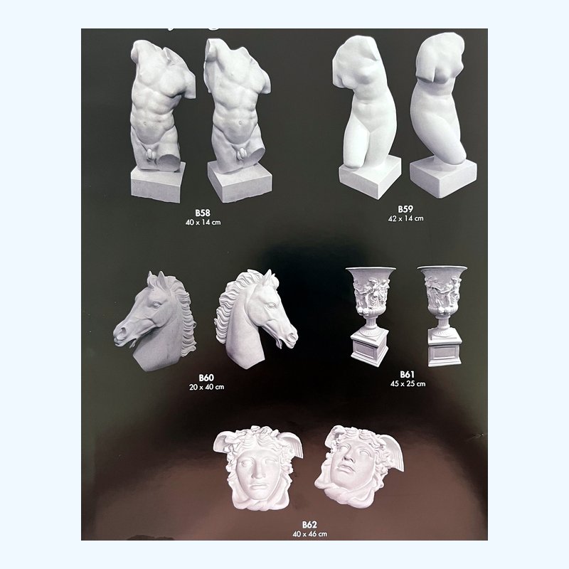 Torsos, caballos y máscaras